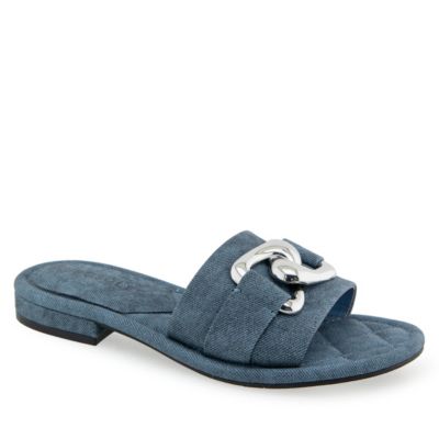Big Charm Open Toe Sandal