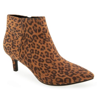 AEROSOLES Women's Edith Mid Heel Bootie, Tan, 8.5M