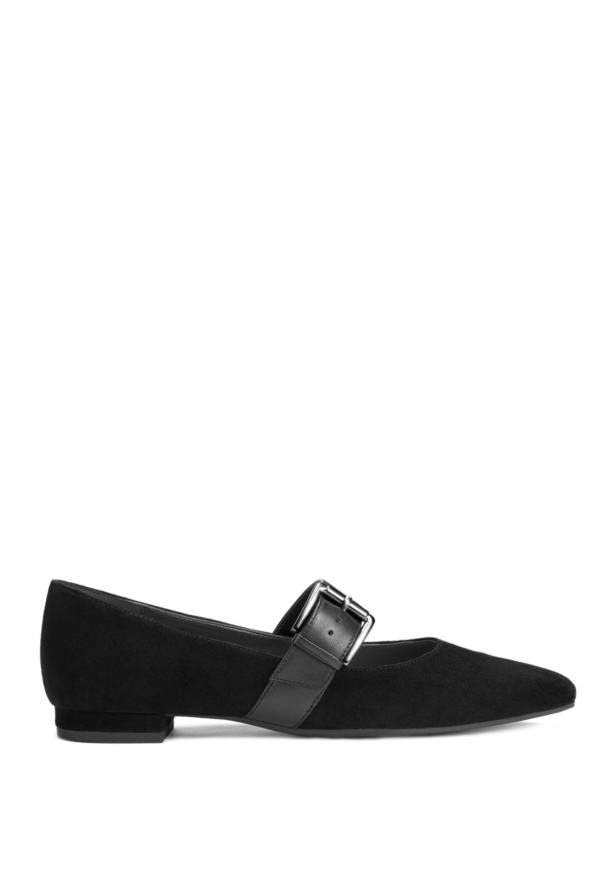 Final Score Pointed Toe Flat Shoes