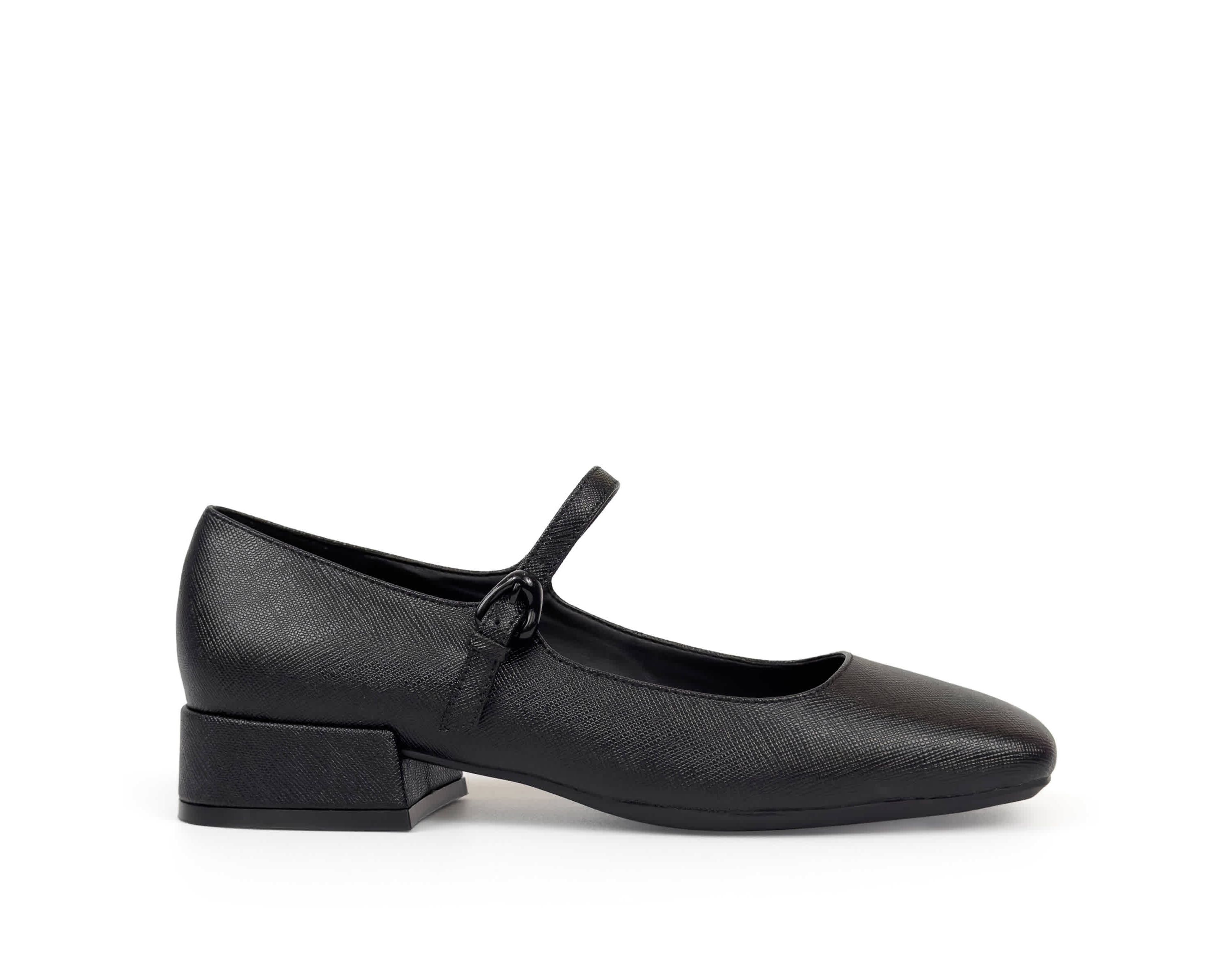 Isannah Maryjane Heel