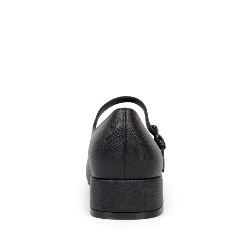 Isannah Maryjane Heel
