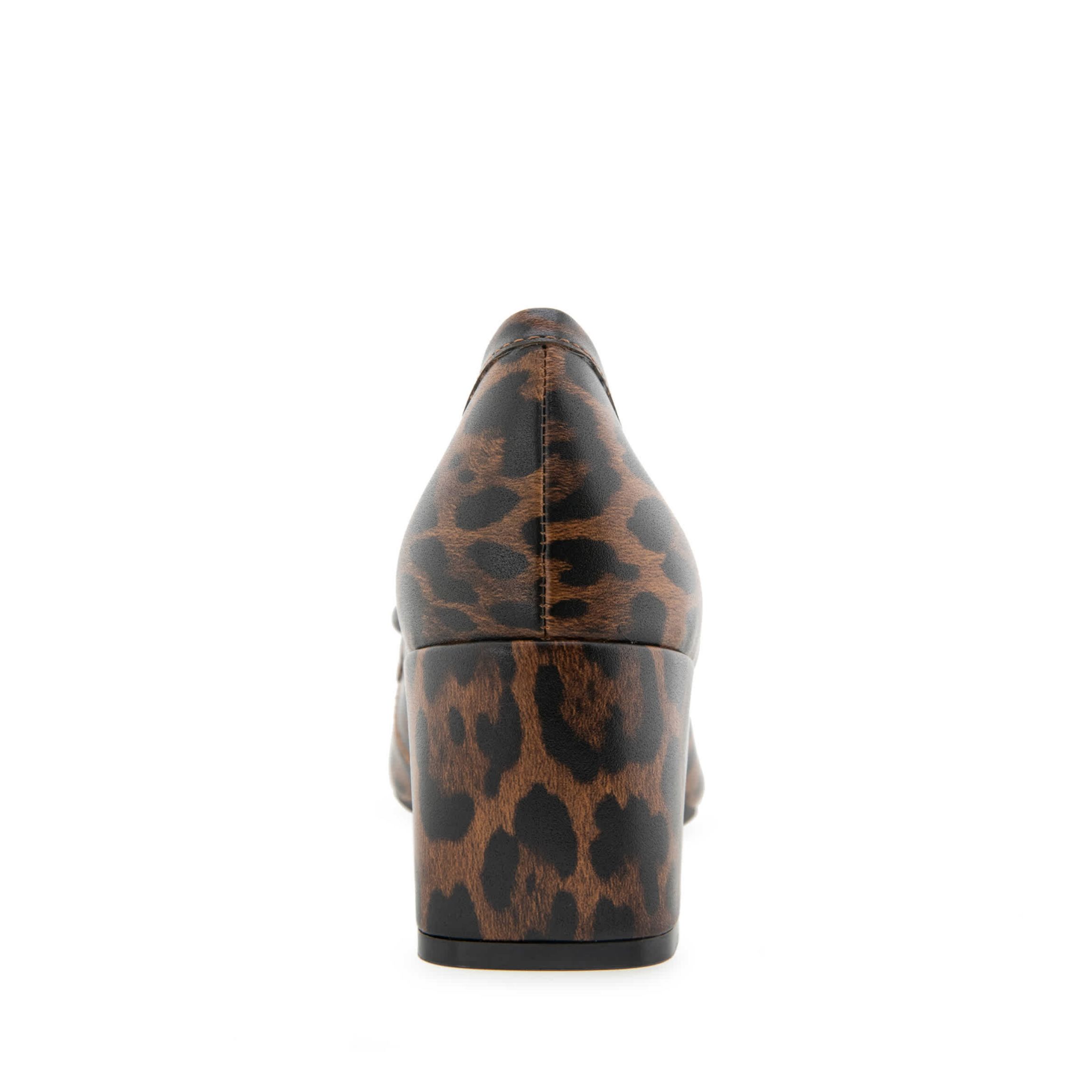 Izell Tailored Pump