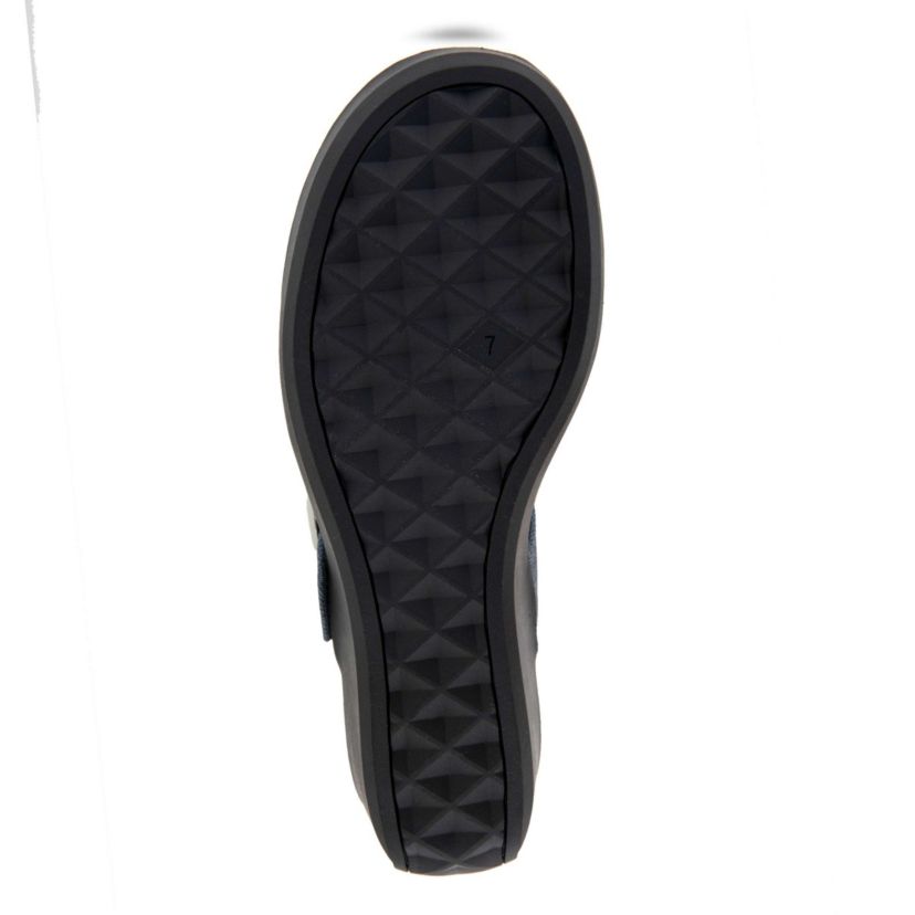 Izola Wedge Sandals