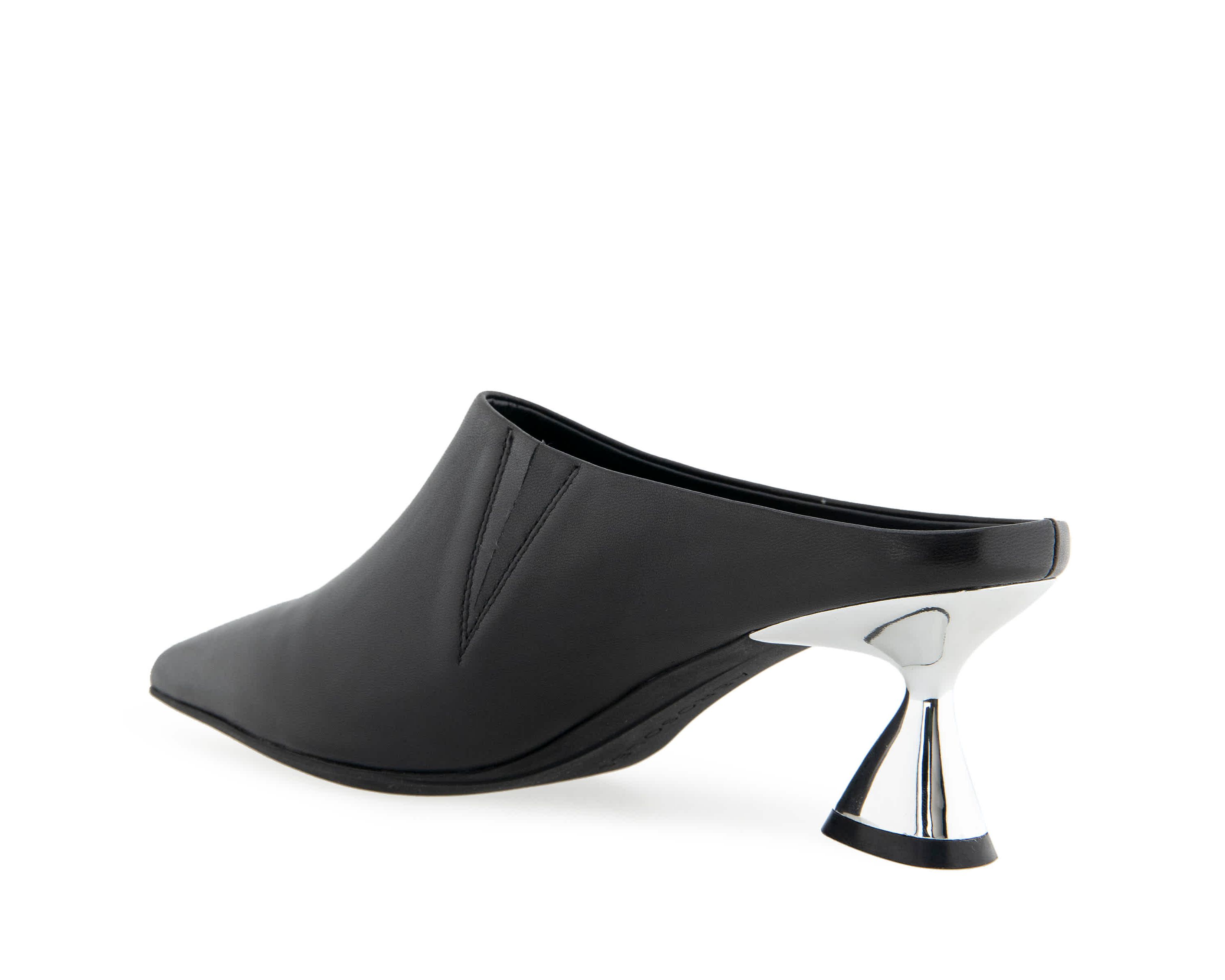 Jama Slip-On Mules