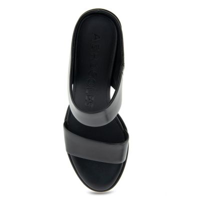 Nika Slip On Chunky Heel