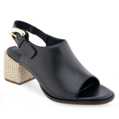 Nora Chunky Heel