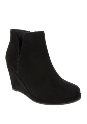 Rampage Jesy Wedge Booties | belk