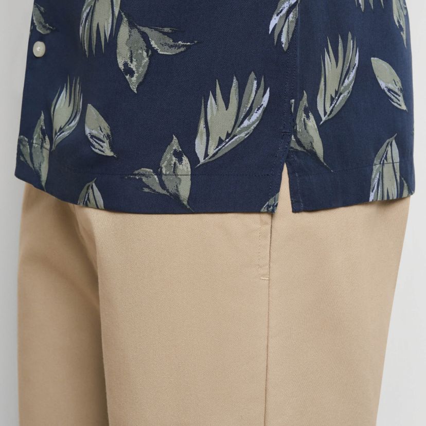 Short Sleeve Lily Leaf Print Camp Shirt