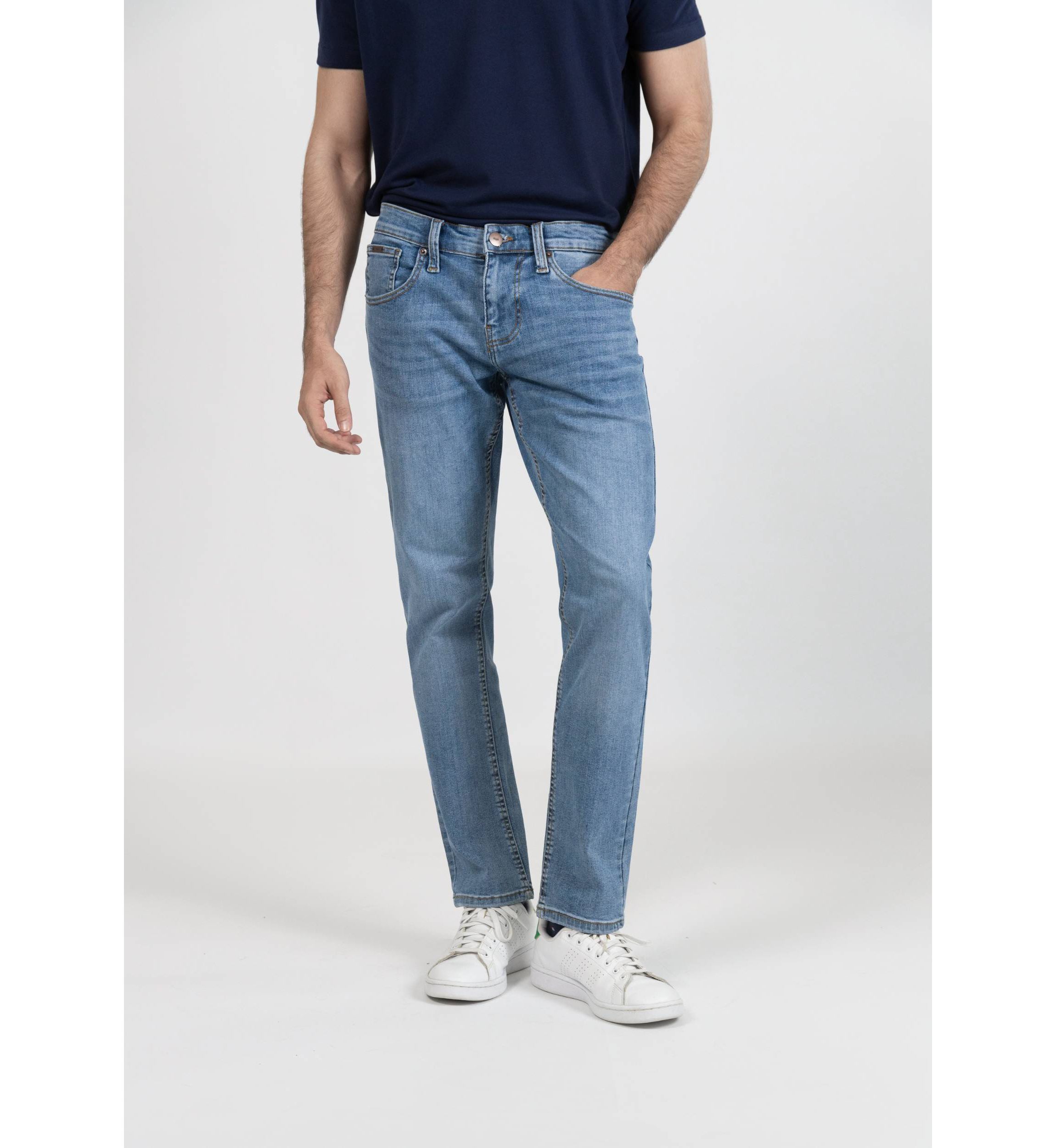 Light Wash Slim Fit Jeans - Ultra