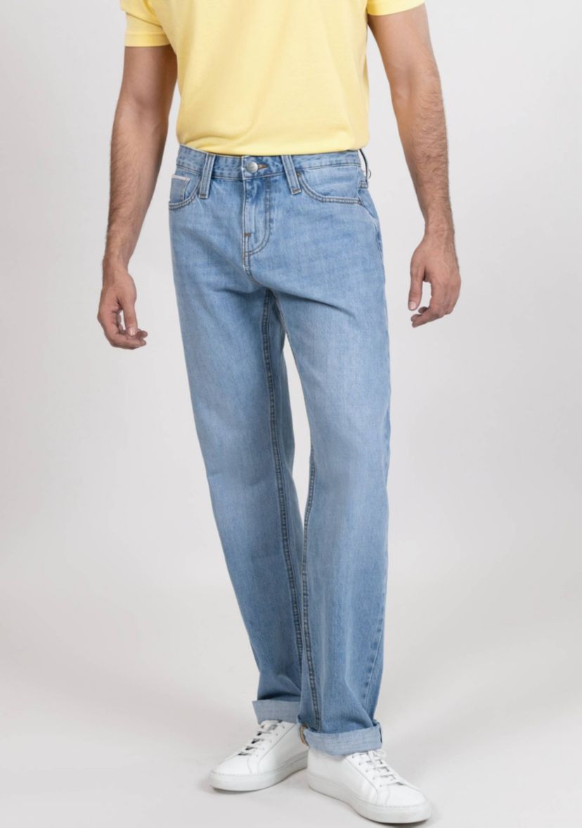 Light Wash Slim Straight Selvedge Jeans - Stud
