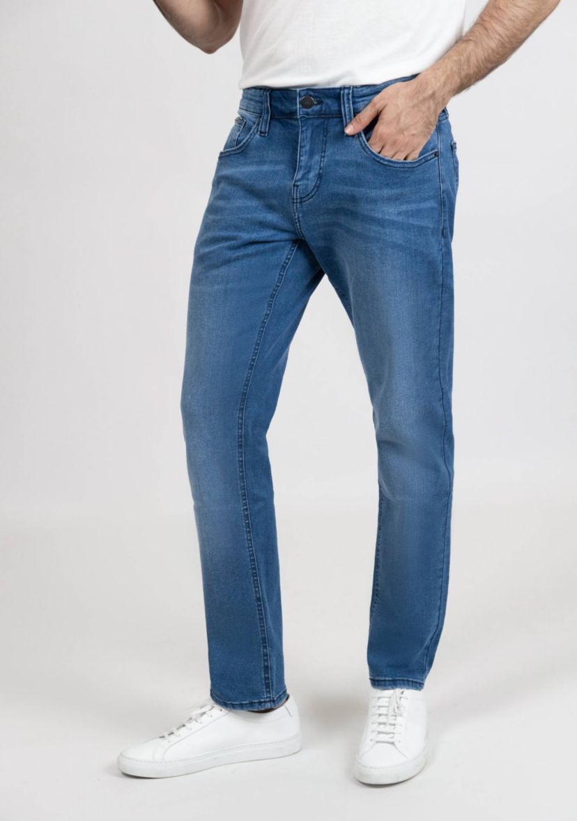 Medium Wash Slim Fit Jeans - Flex