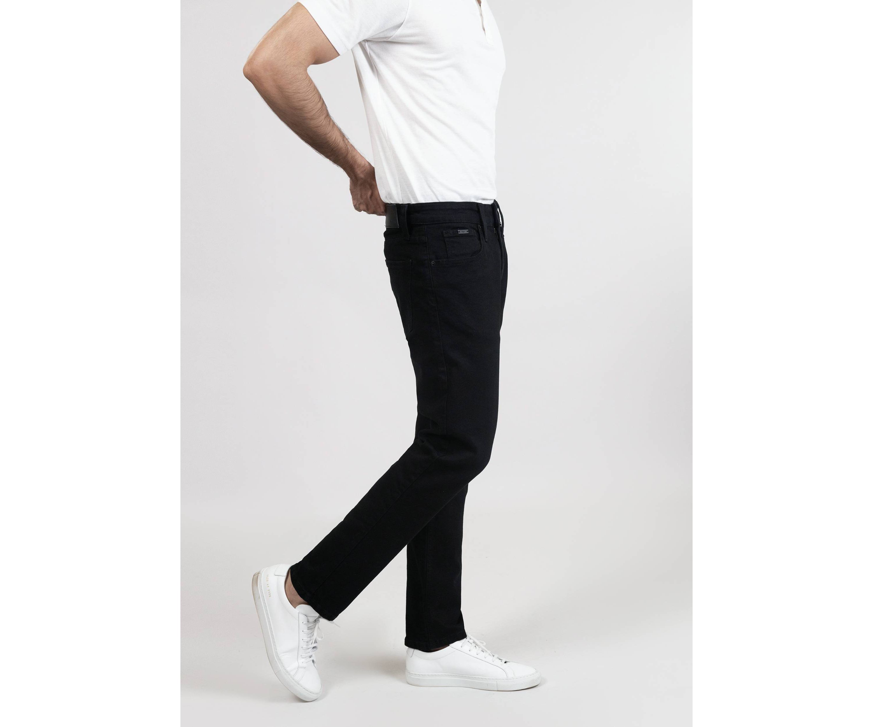 Black Rinse Wash Straight Fit Jeans - Lift