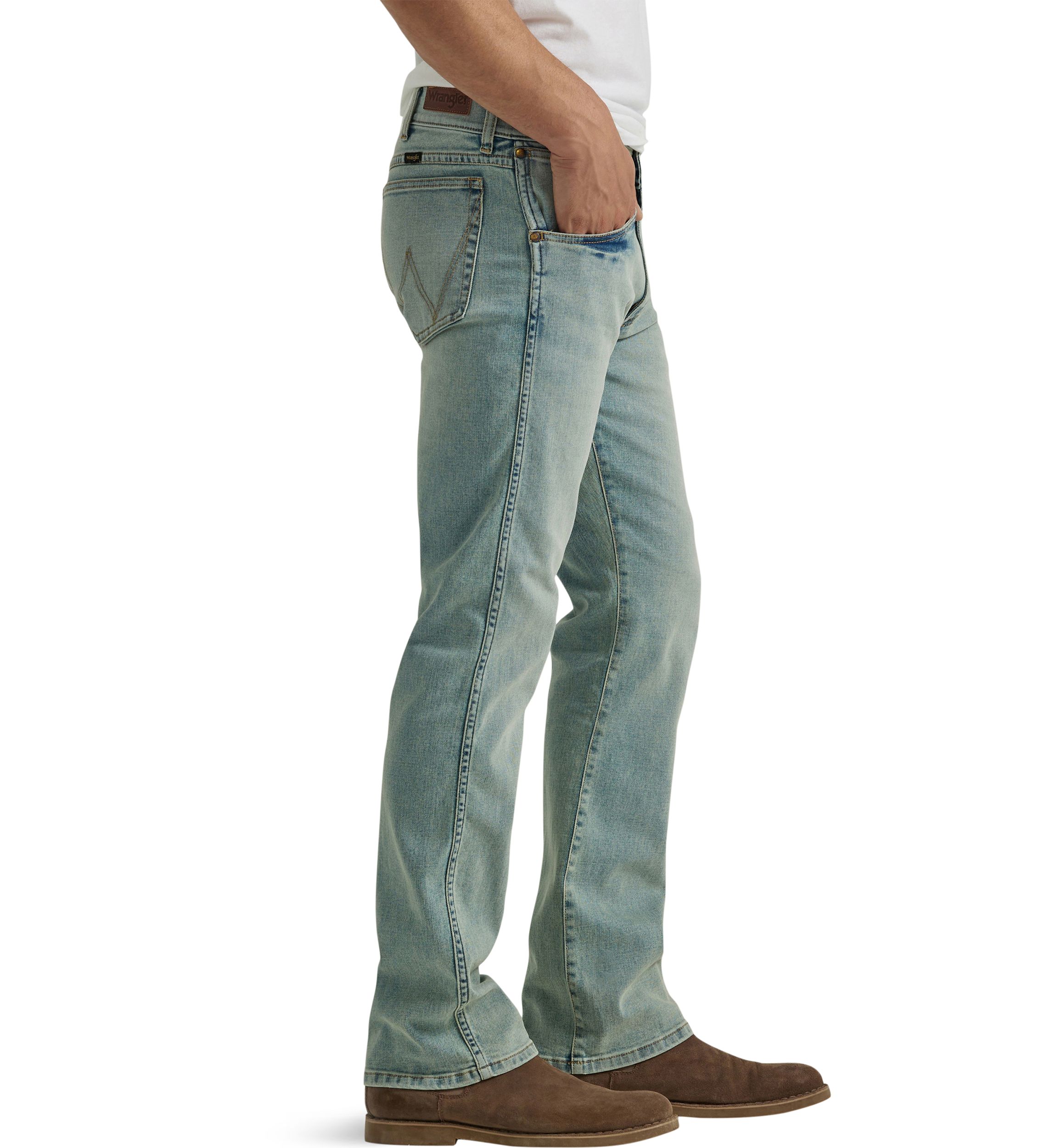 Relaxed Bootcut Jeans 