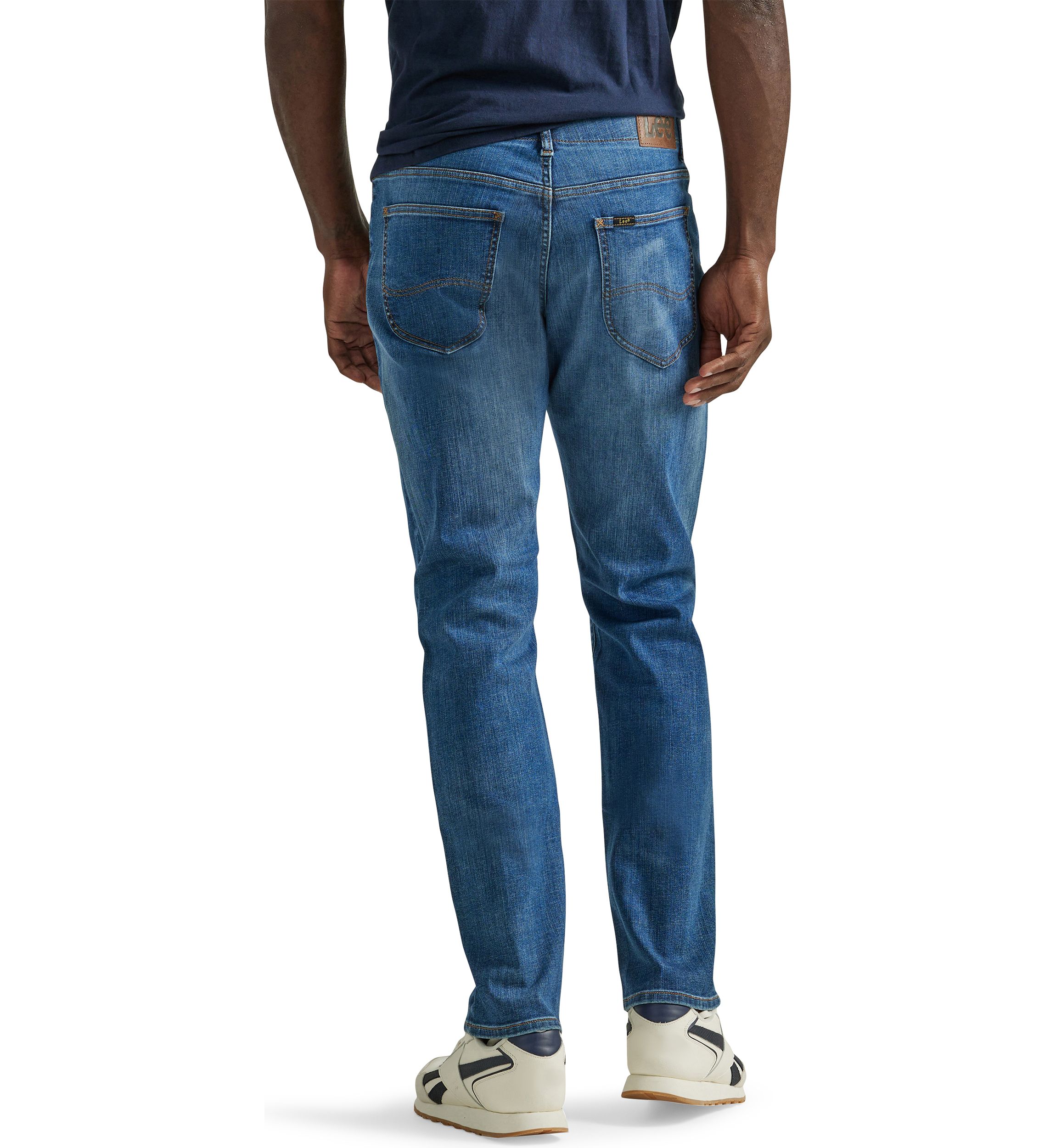 Mens Extreme Motion Athletic Tapered Leg Jeans
