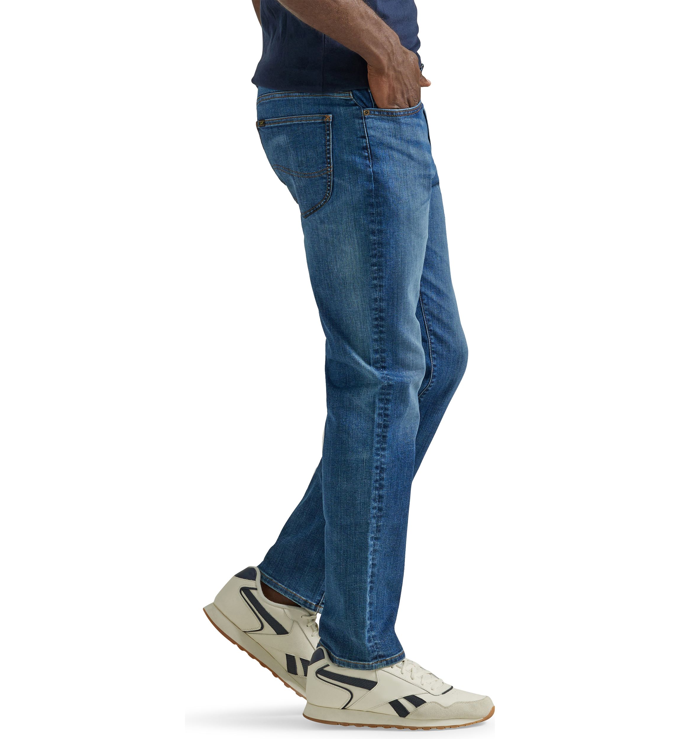 Mens Extreme Motion Athletic Tapered Leg Jeans