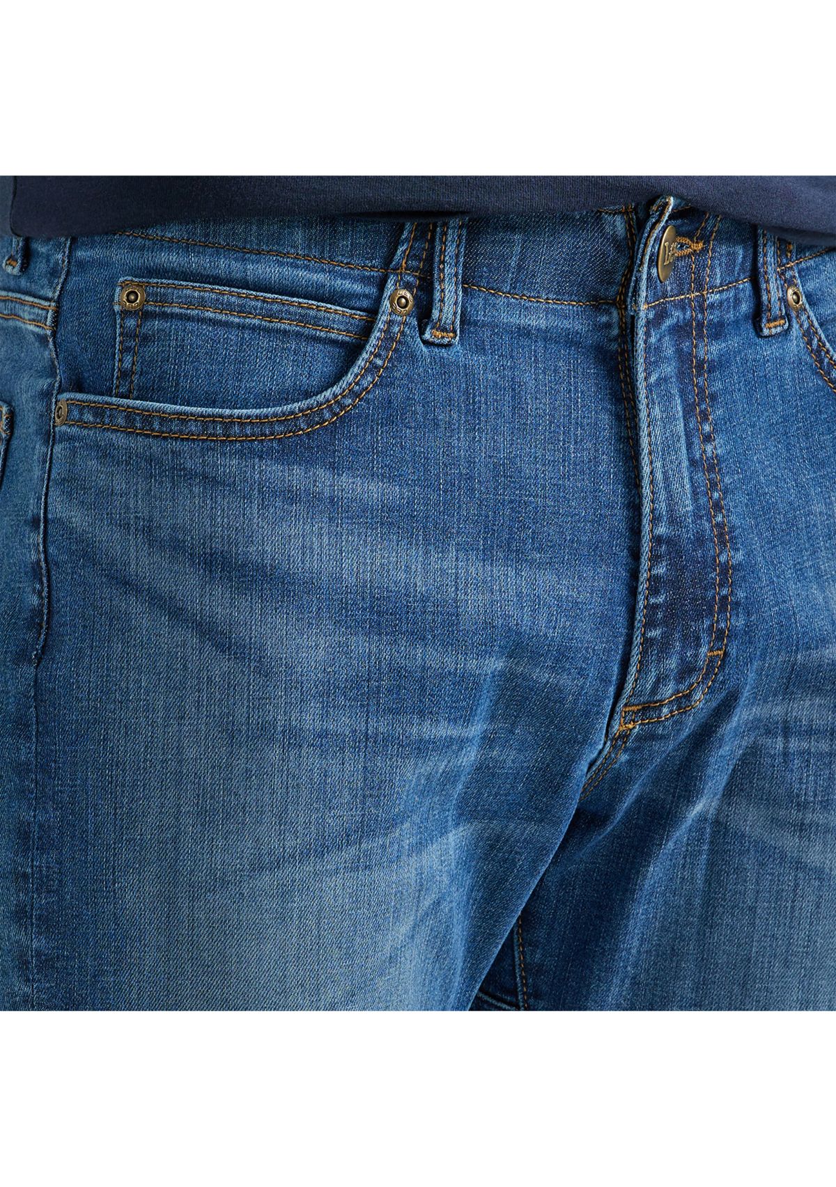 Mens Extreme Motion Athletic Tapered Leg Jeans