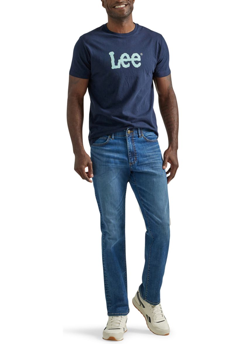 Mens Extreme Motion Athletic Tapered Leg Jeans