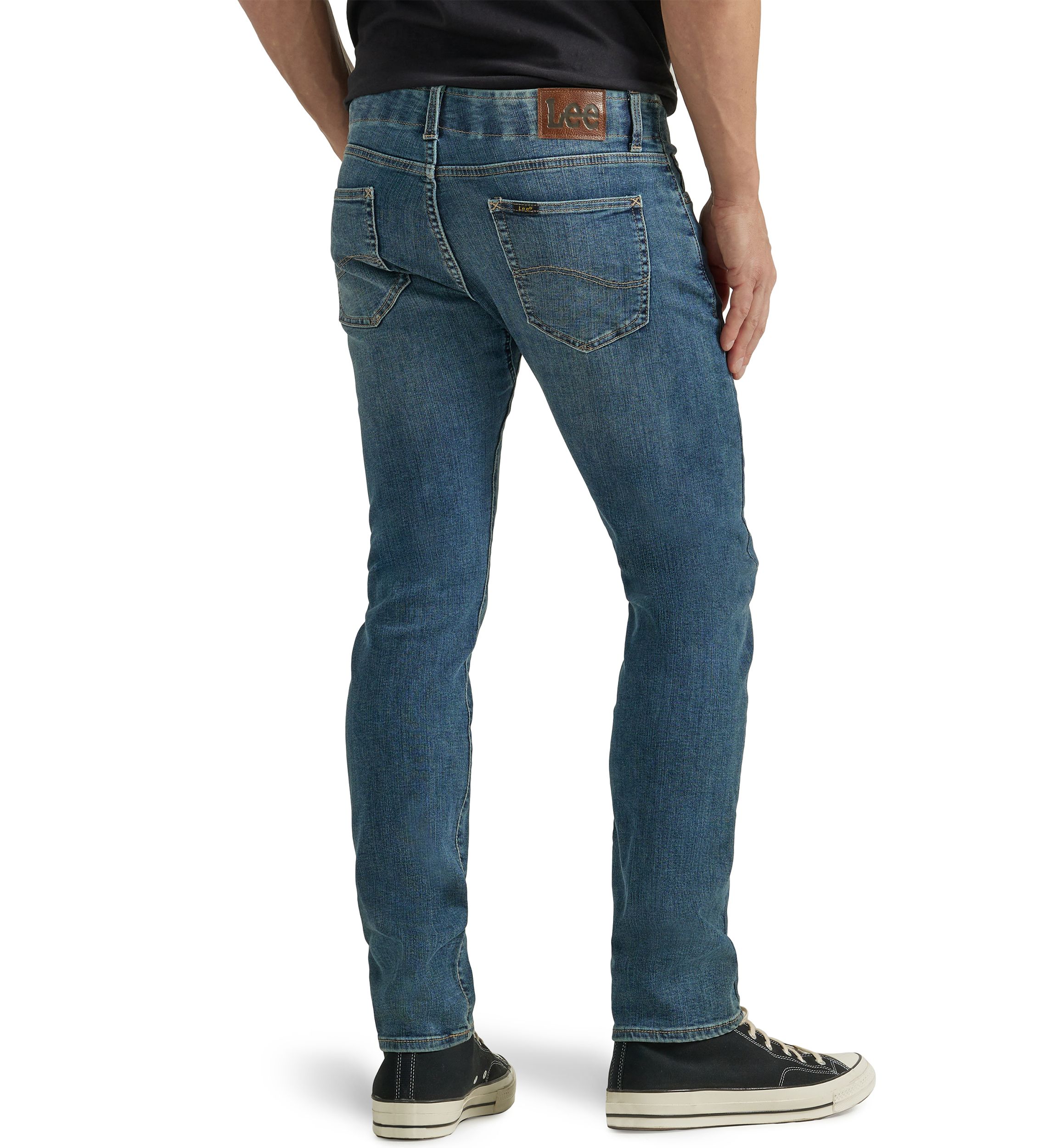 Men’s Extreme Motion Slim Straight Leg Jeans