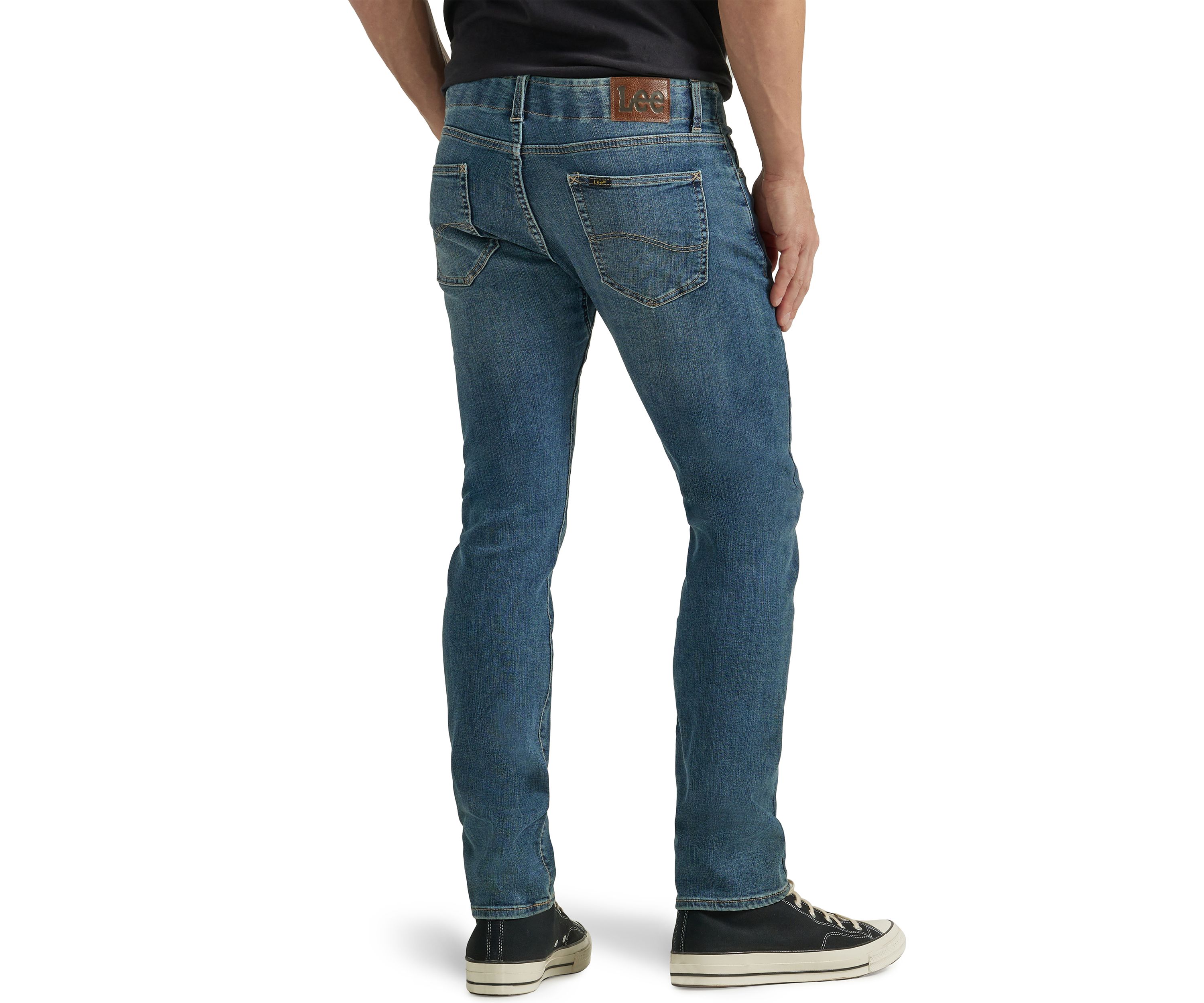 Men’s Extreme Motion Slim Straight Leg Jeans