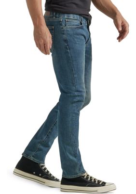 Men’s Extreme Motion Slim Straight Leg Jeans