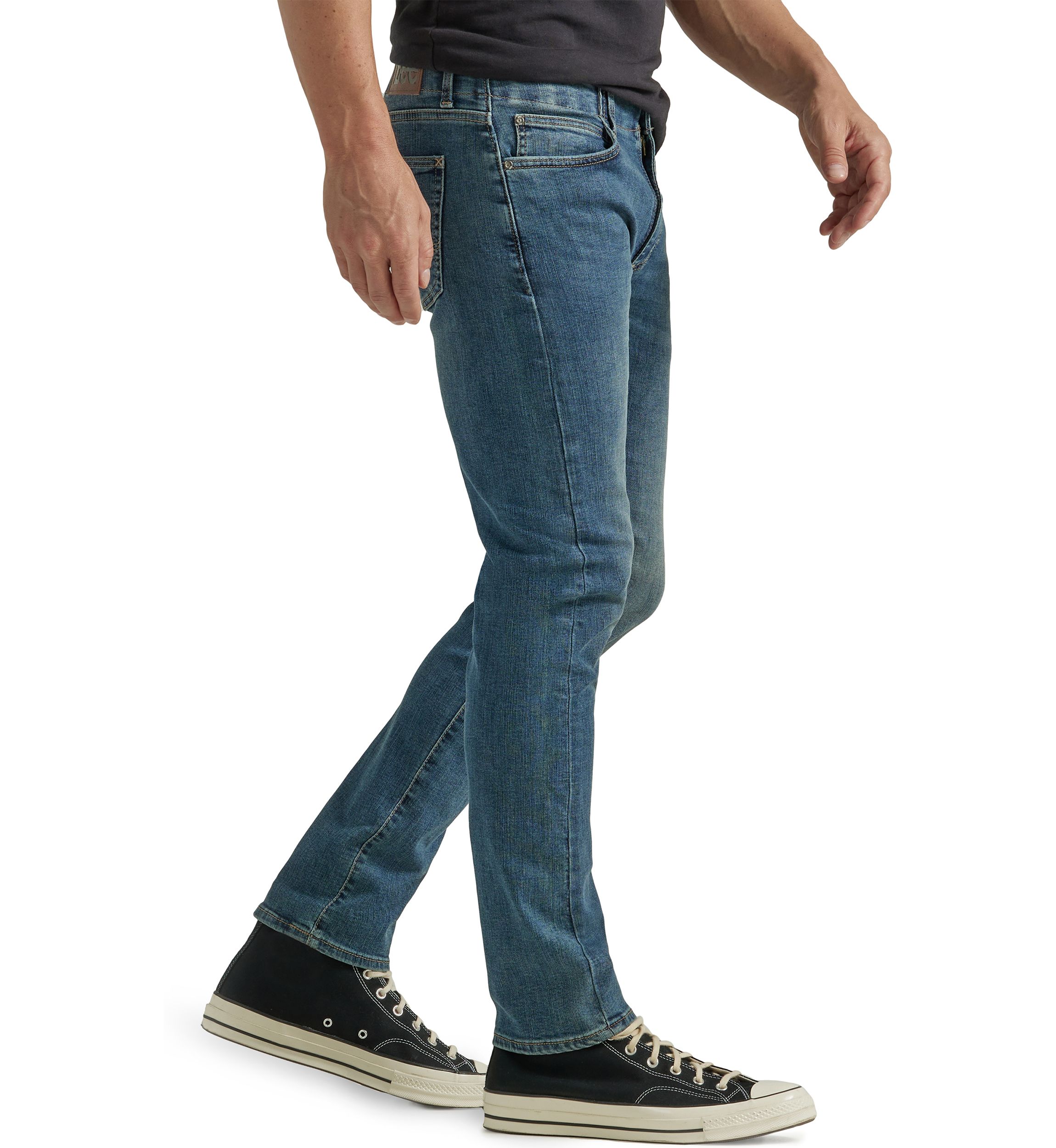 Men’s Extreme Motion Slim Straight Leg Jeans