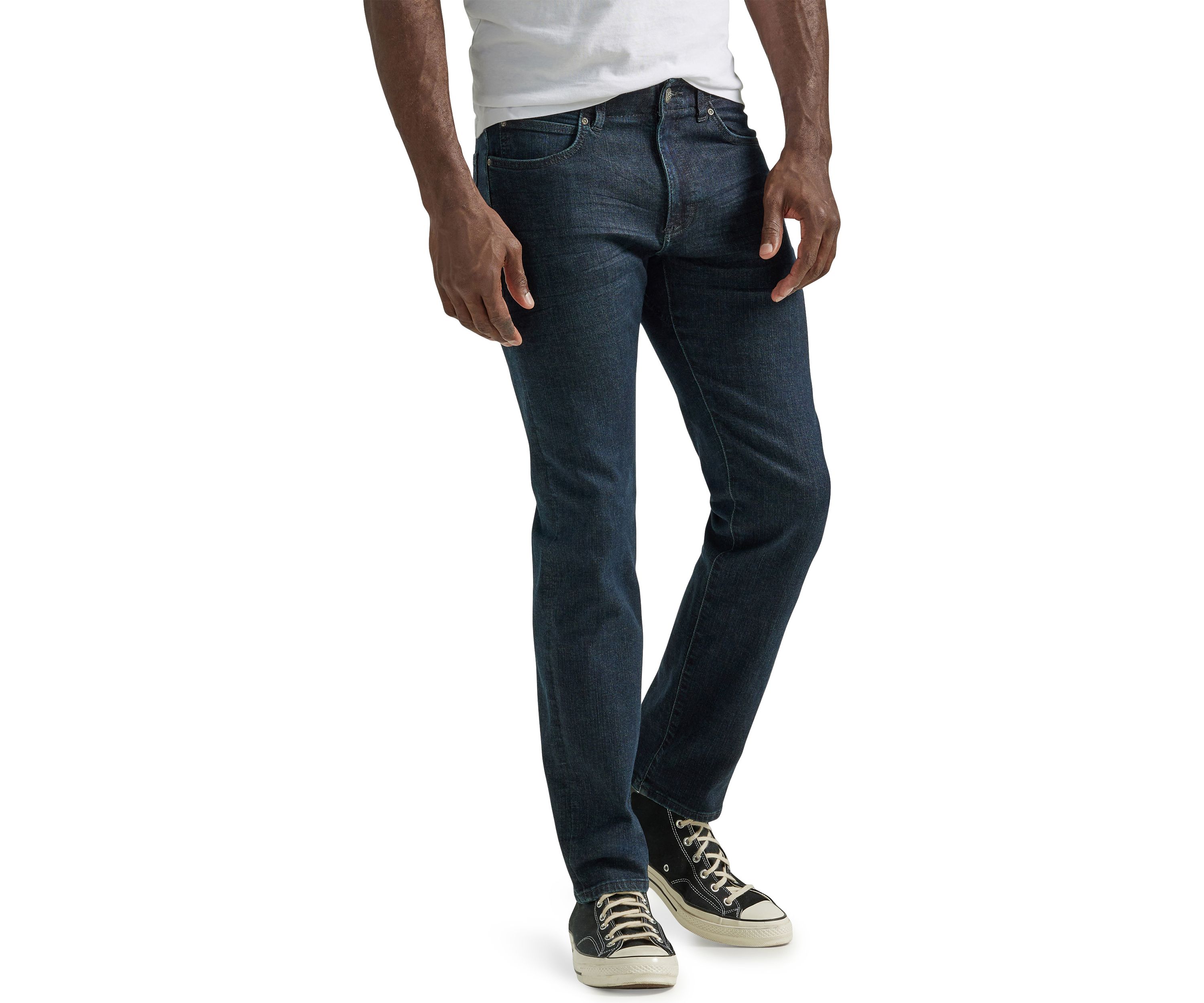   Men’s Extreme Motion Slim Straight Leg Jeans 