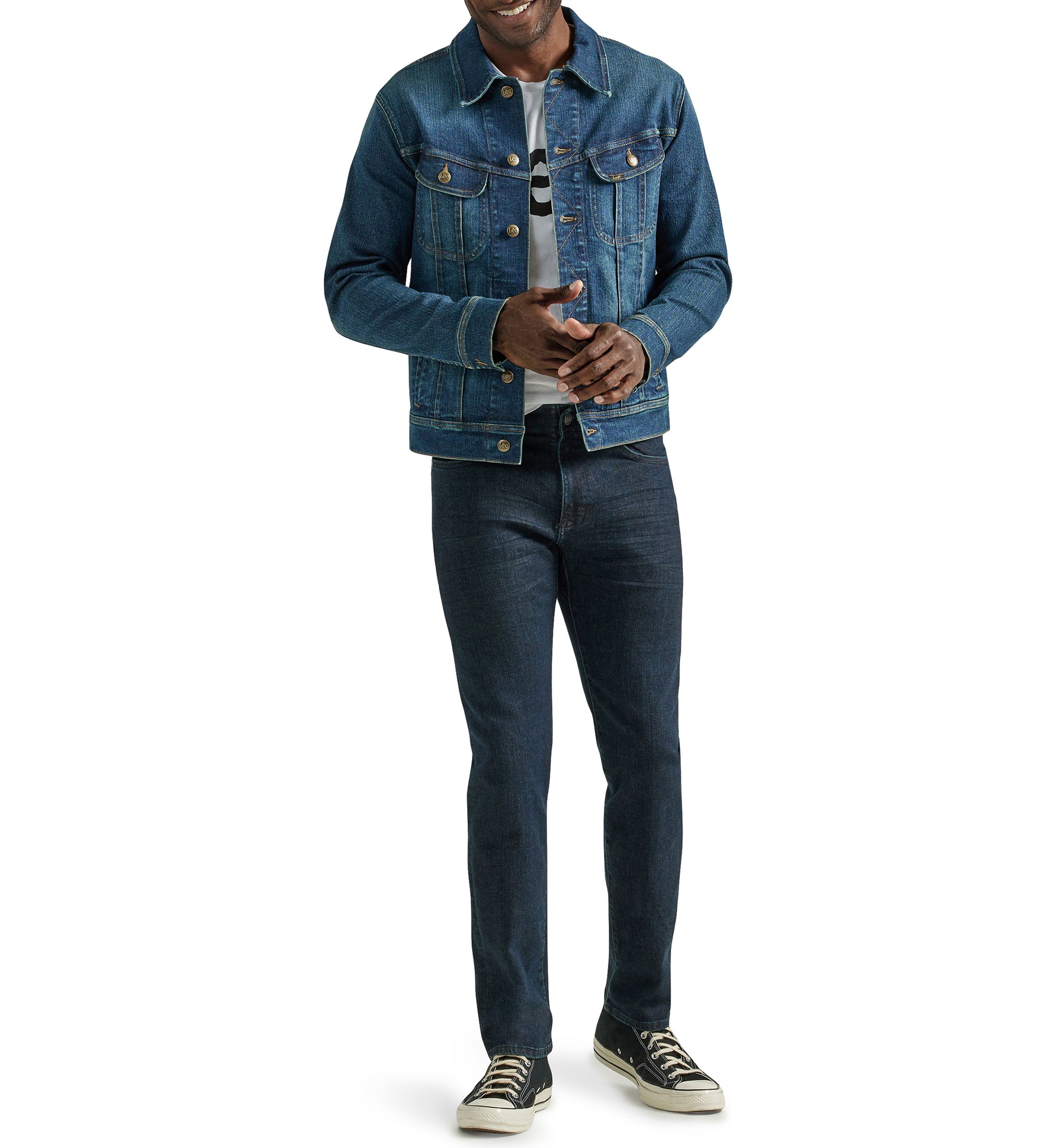   Men’s Extreme Motion Slim Straight Leg Jeans 