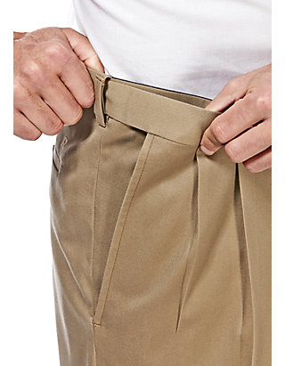 Haggar Mens Premium No Iron Classic Fit Expandable Waist Pleat Pant
