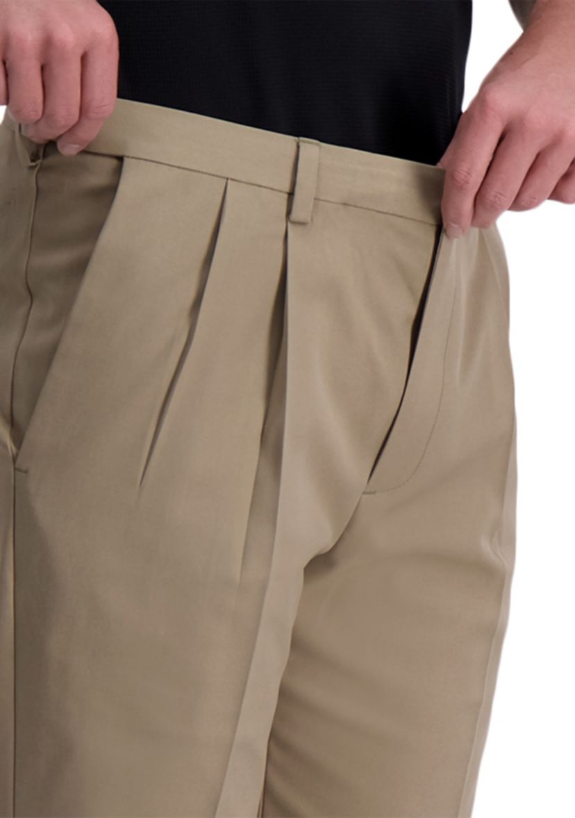 Mens Cool Right Performance Flex Solid Classic Fit Pleat Pants