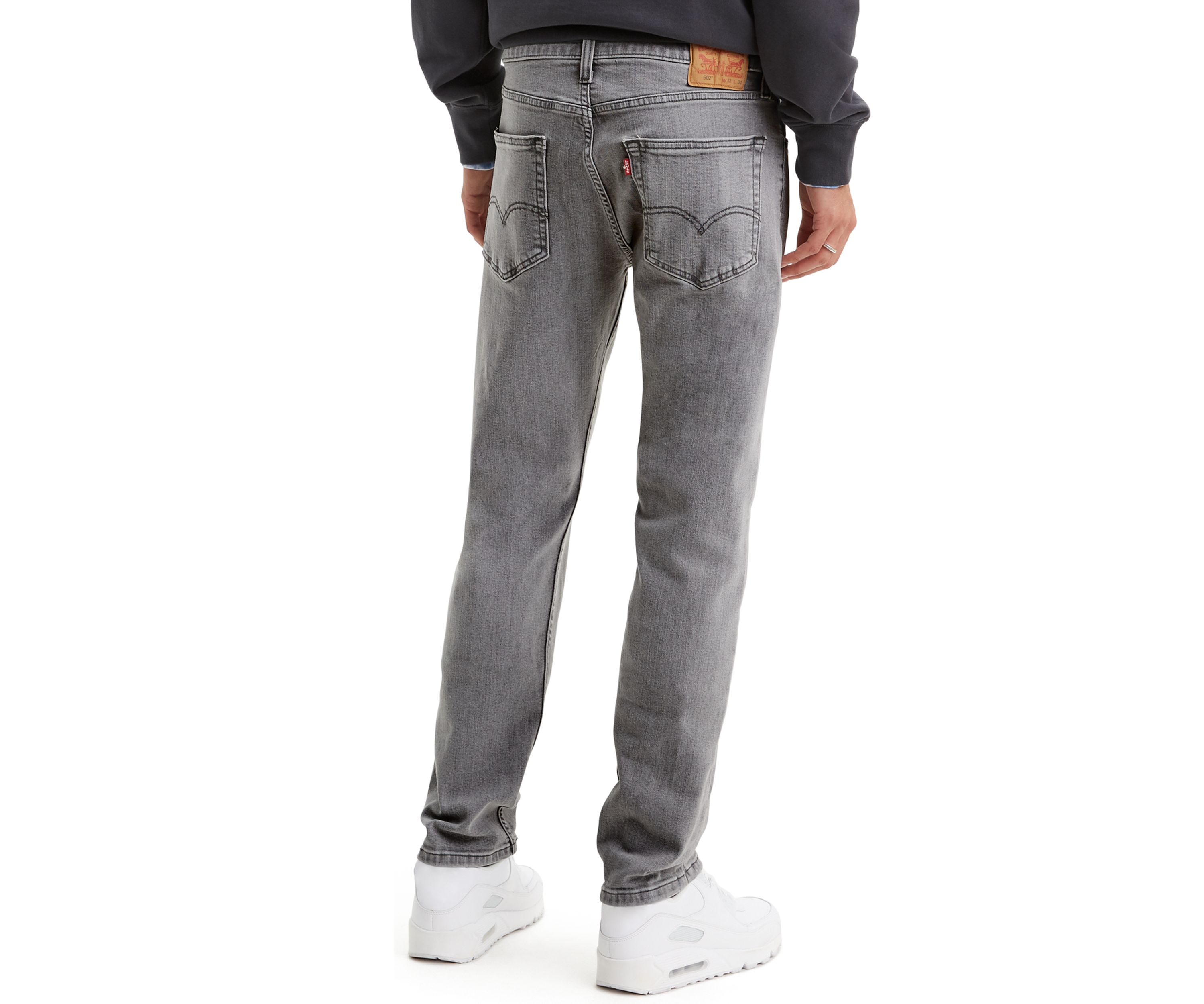  502 Taper Jeans
