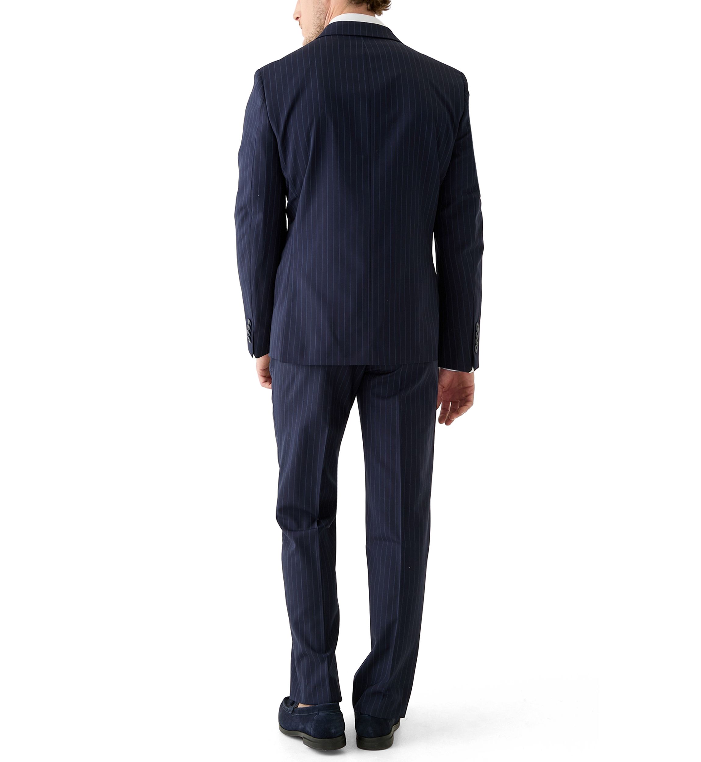 Single Breasted Two Button Front Two Flap Pockets Notch Lapel Suit