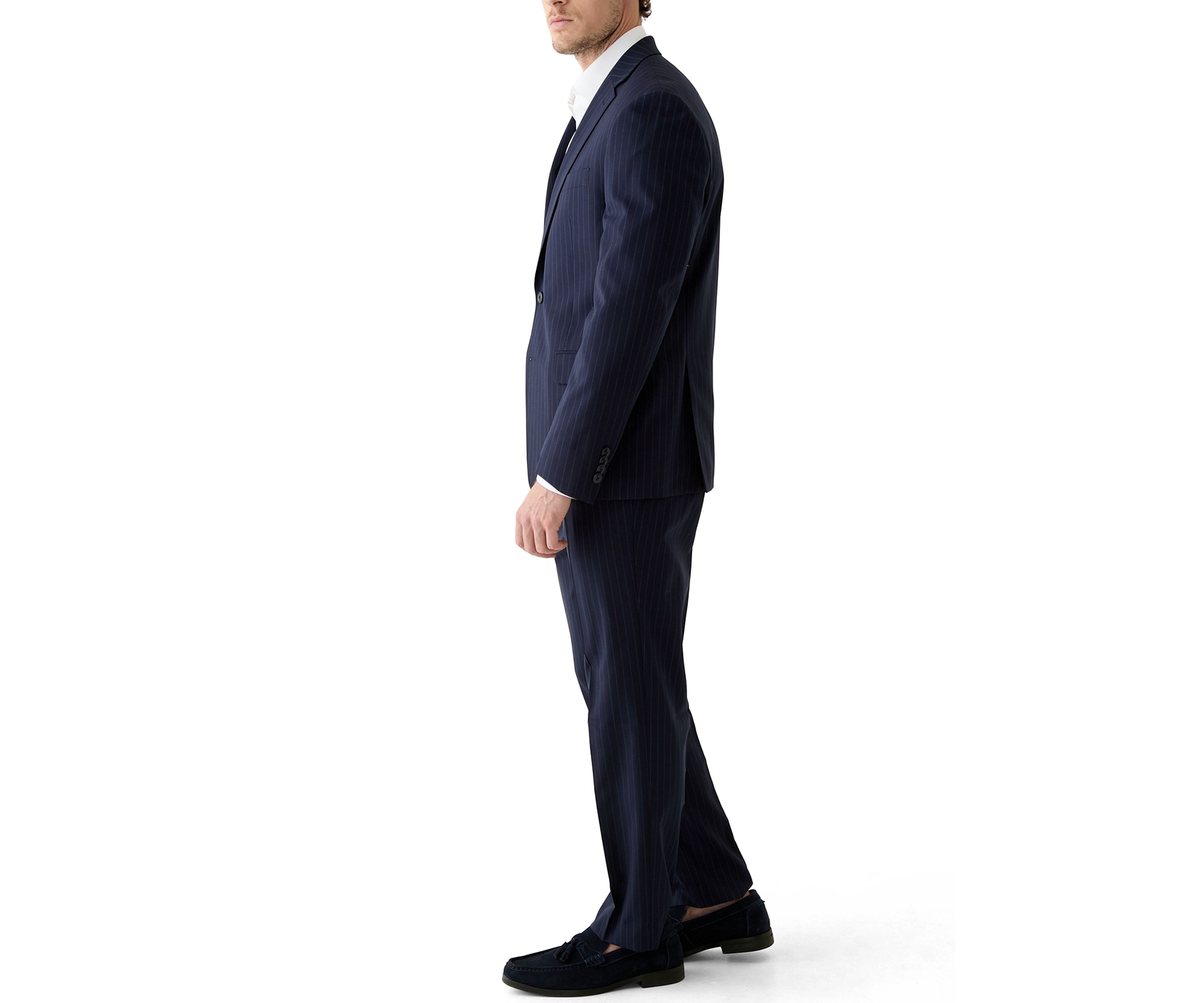 Single Breasted Two Button Front Two Flap Pockets Notch Lapel Suit
