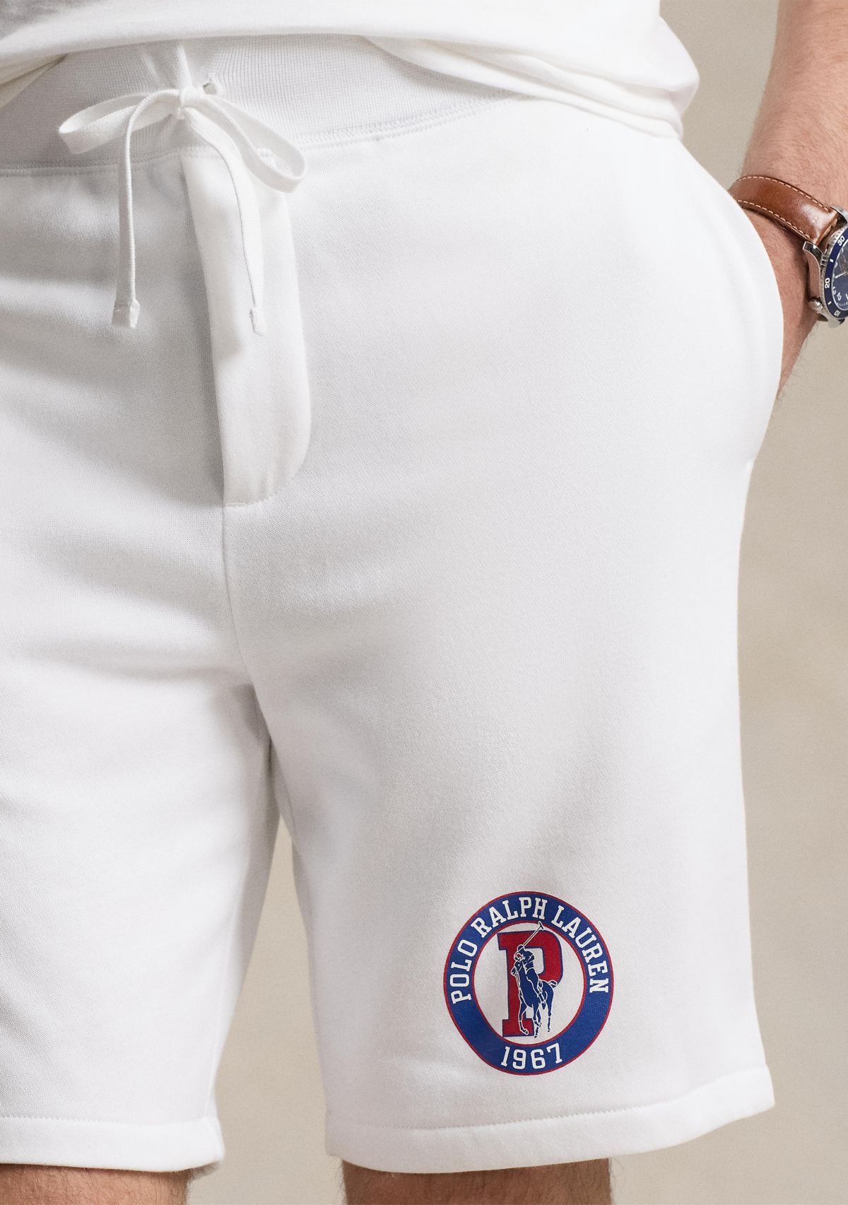 8.5" Fleece Graphic Shorts