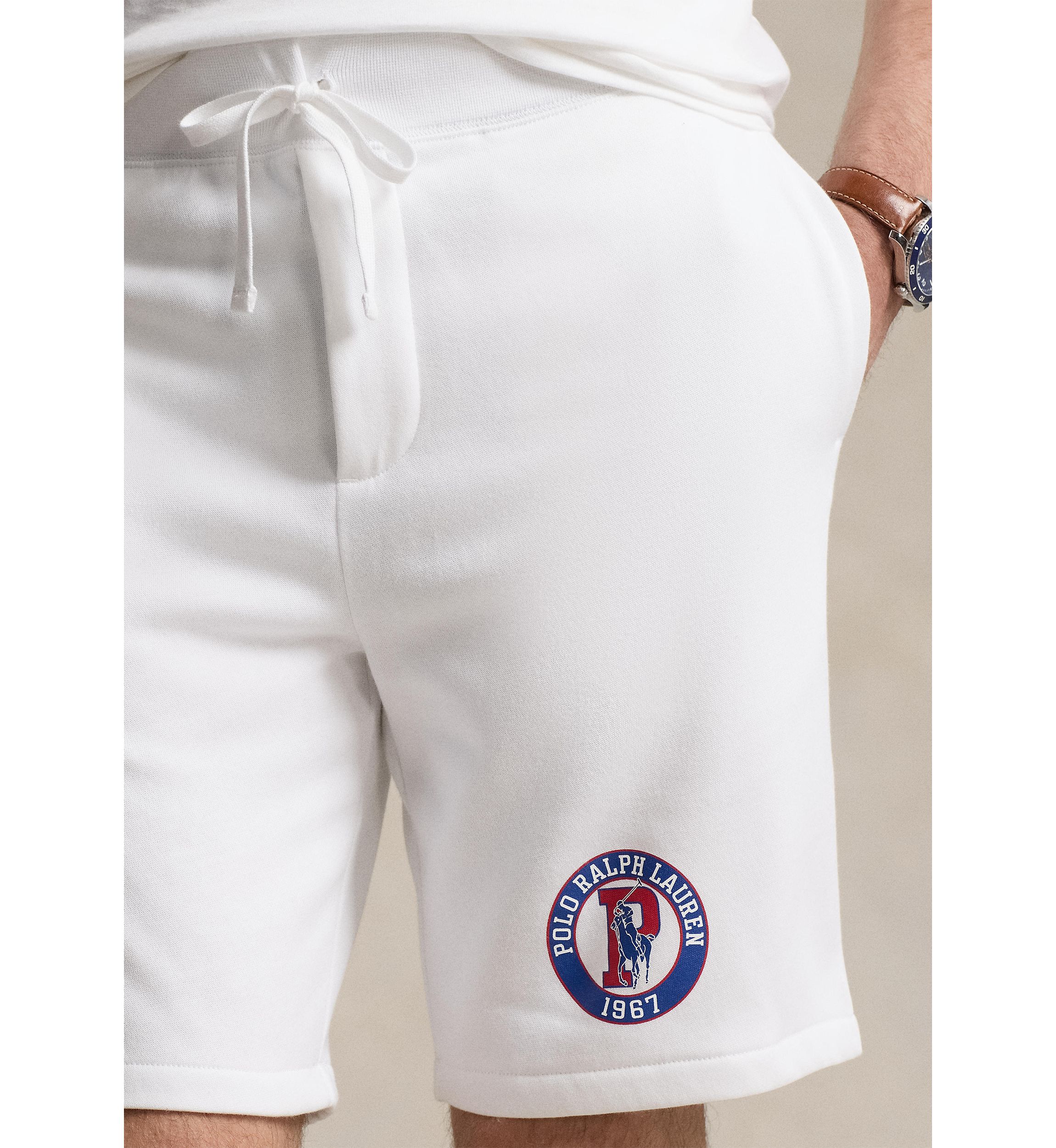 8.5" Fleece Graphic Shorts