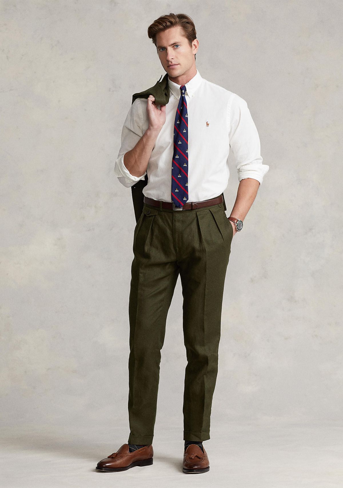 Classic Fit Chambray Shirt	