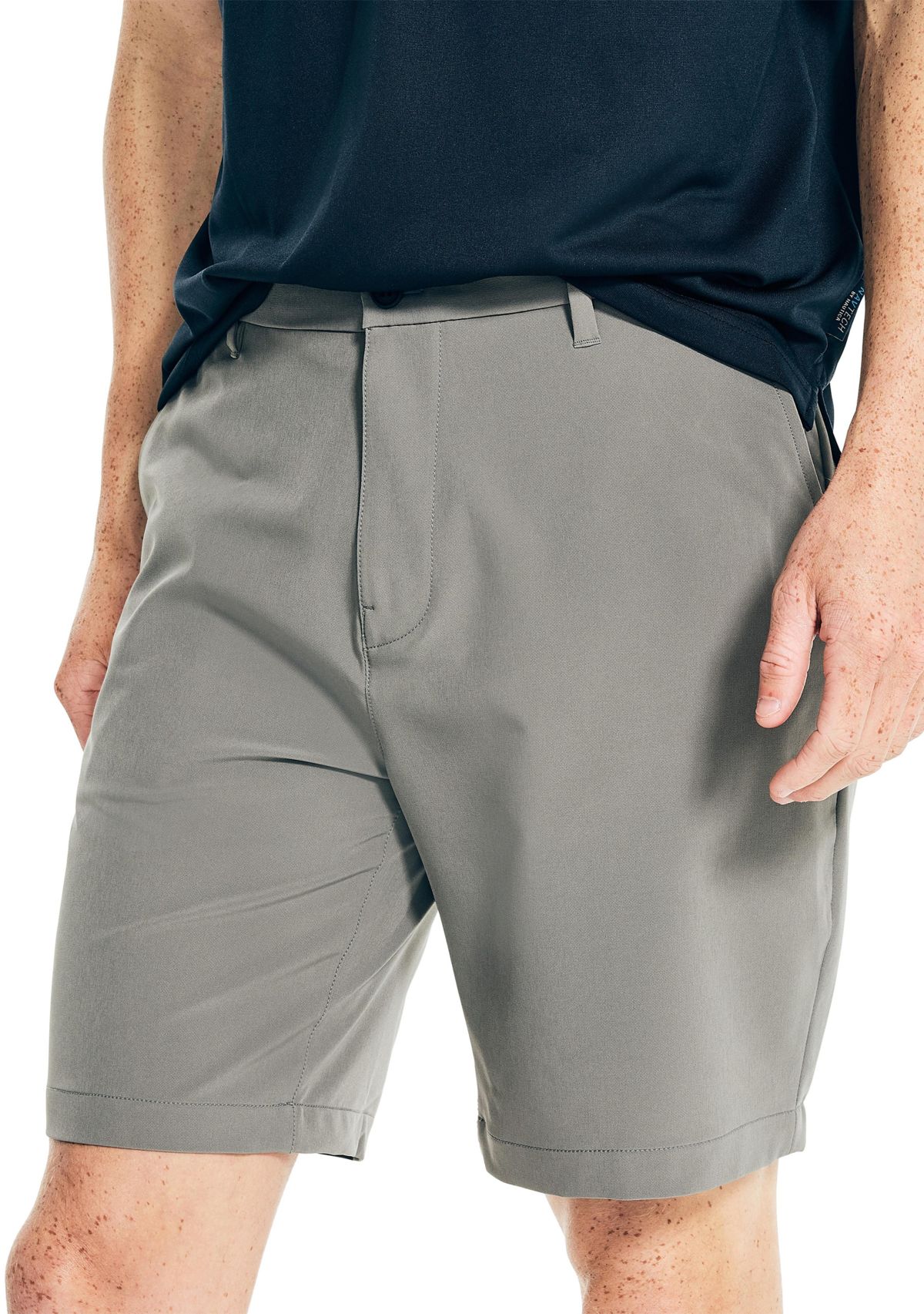 Nautica 9.5" Navtech Slim Fit Short
