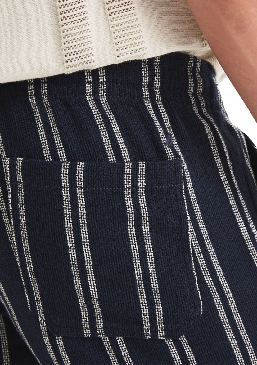 7" Striped Pull-On Shorts