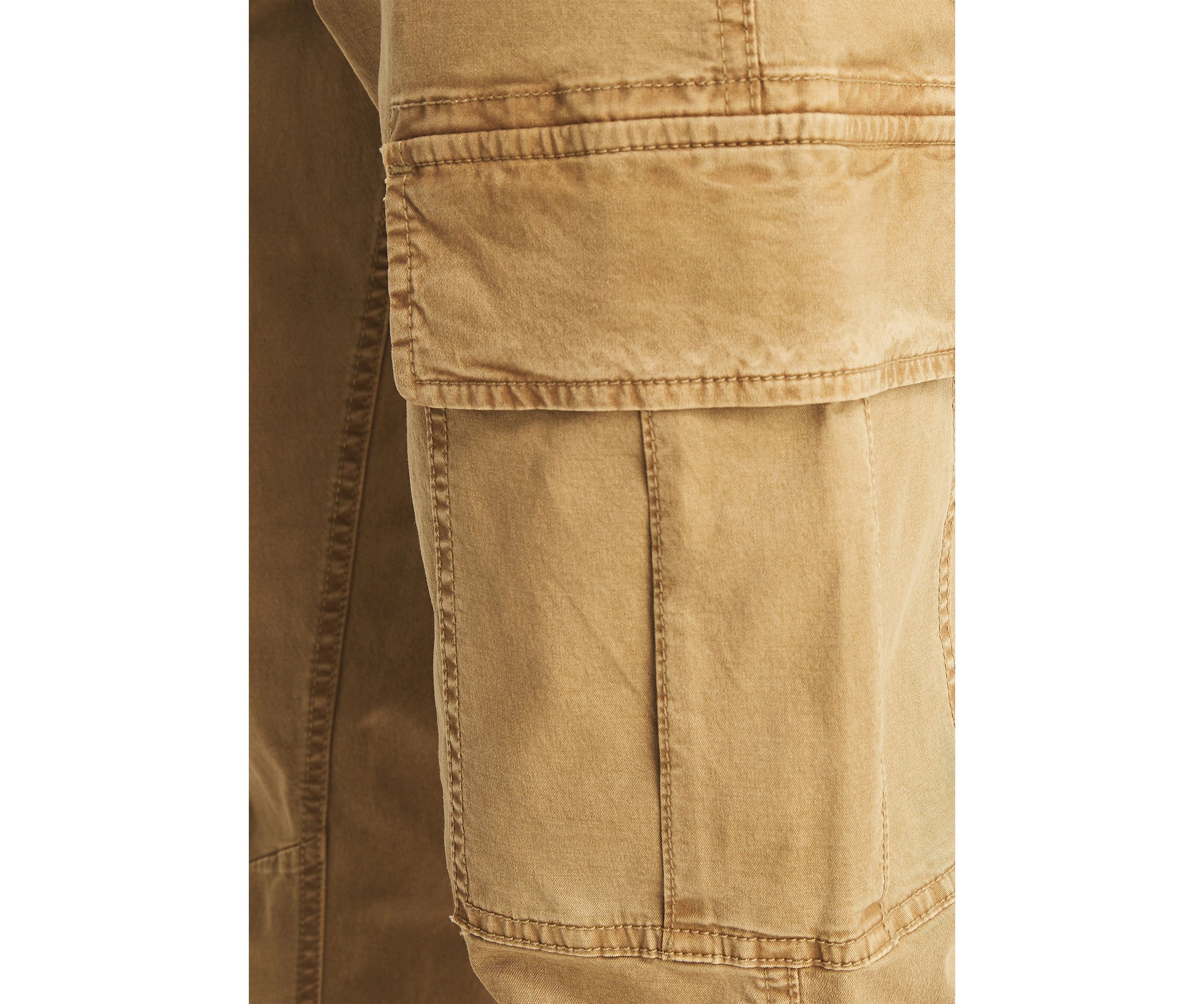 Pleated Cargo Pants