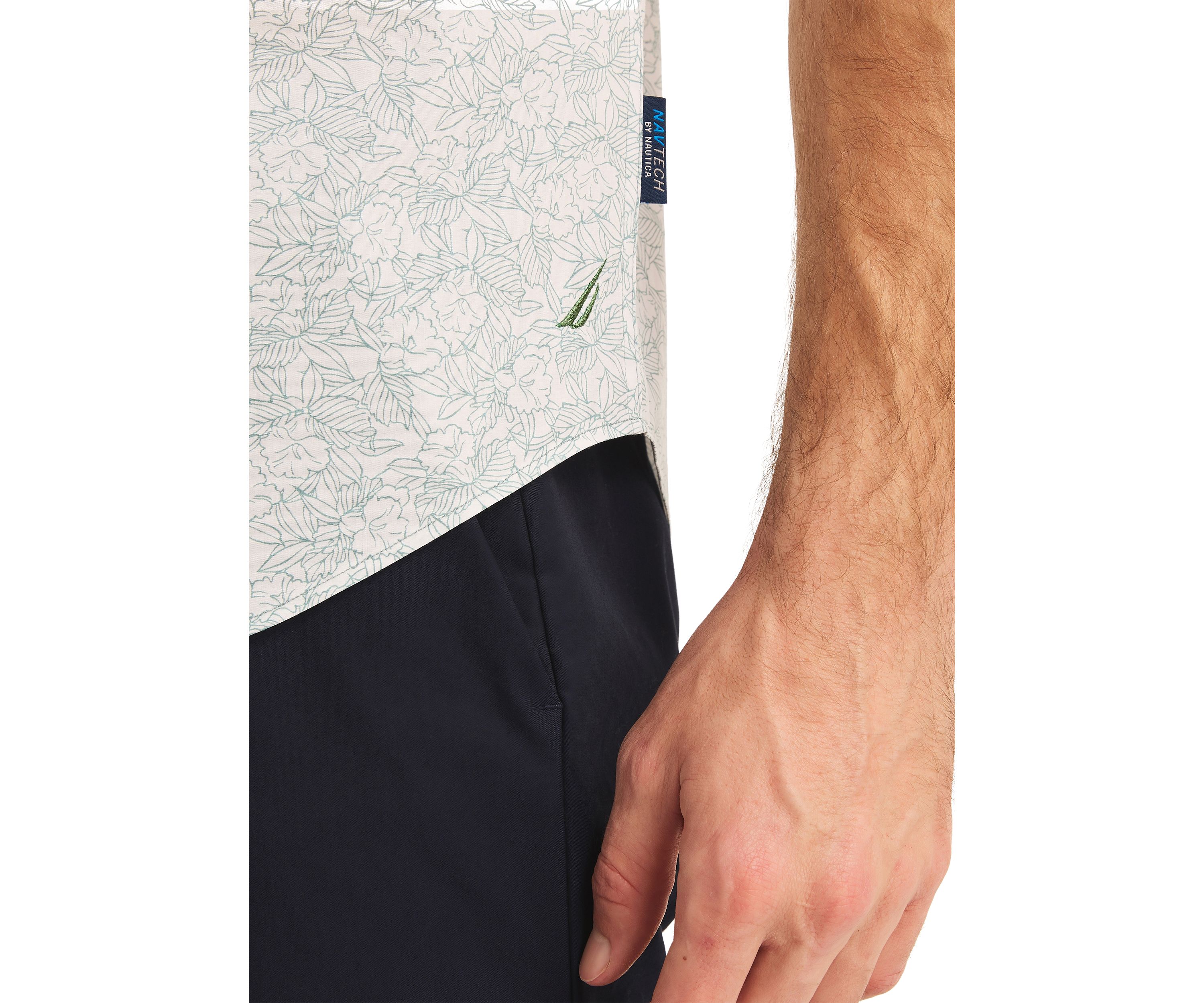 Navtech Trim Fit Printed Short Sleeve Shirt