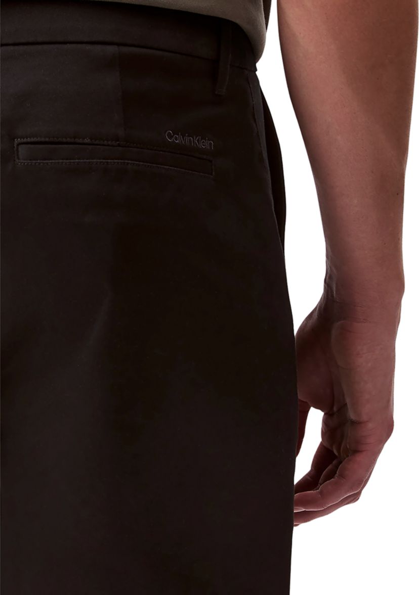 Refined Stretch Shorts