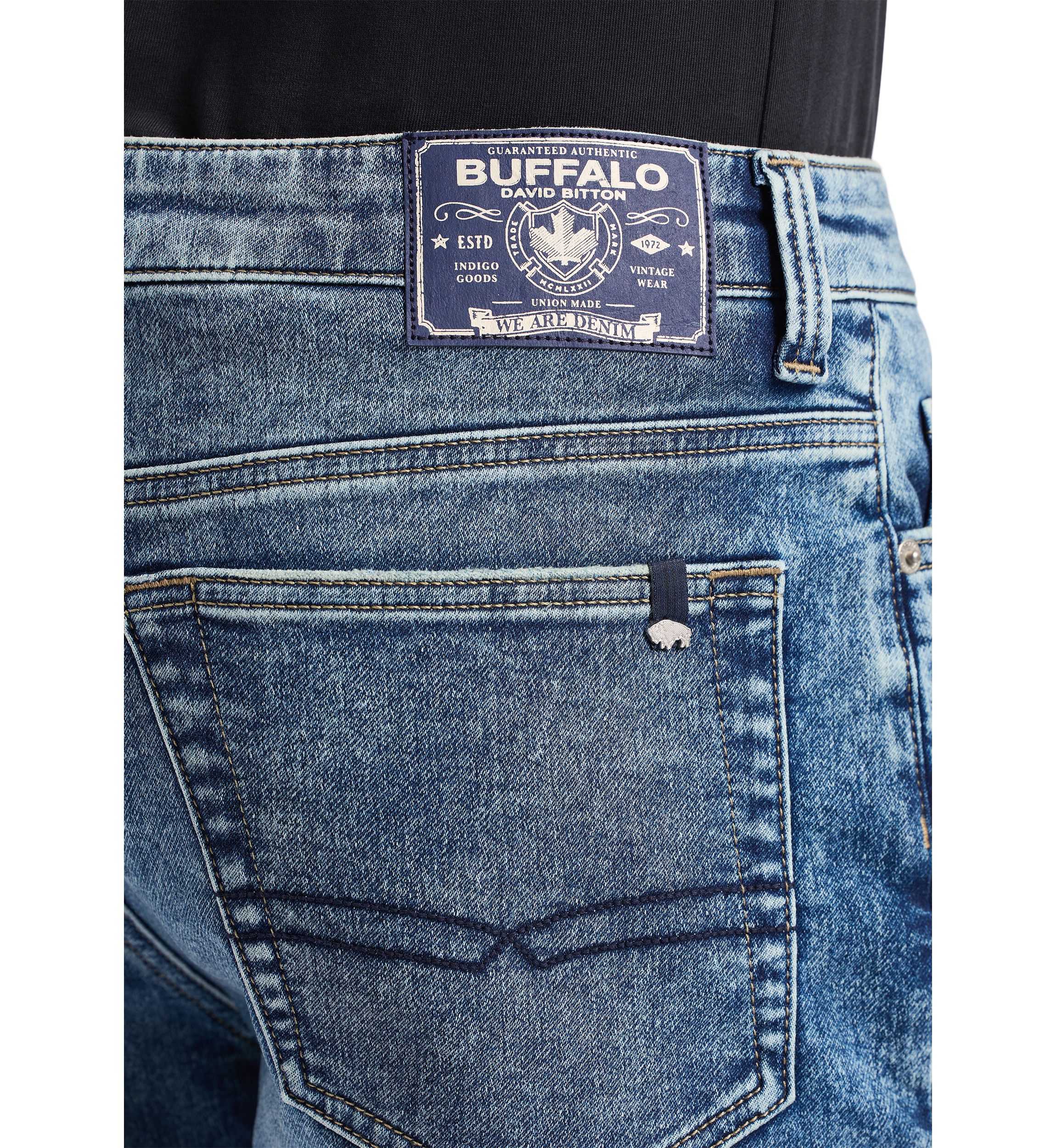 Mens Relaxed Straight Dean Freedom Flex Shorts