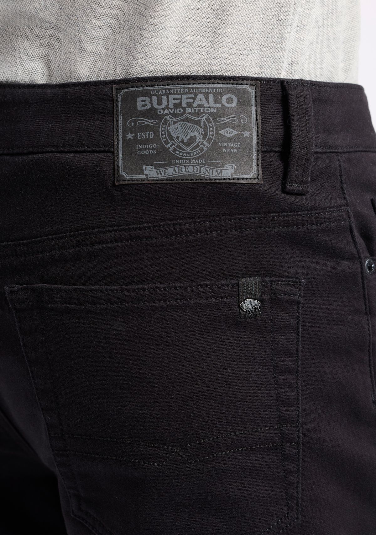 Mens Relaxed Straight Dean Freedom Flex Shorts