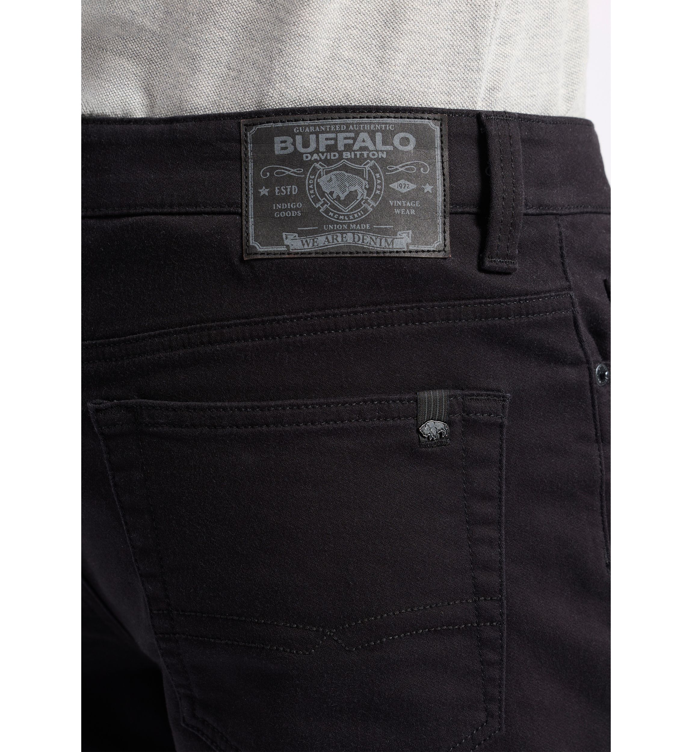 Mens Relaxed Straight Dean Freedom Flex Shorts