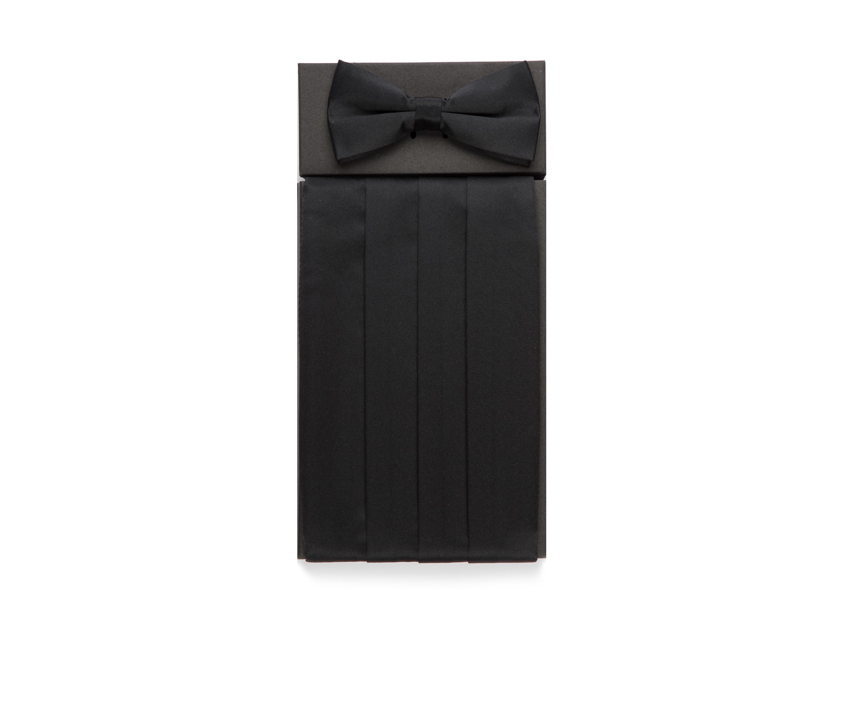 Pre-Tied Cummerbund And Bow Tie Set