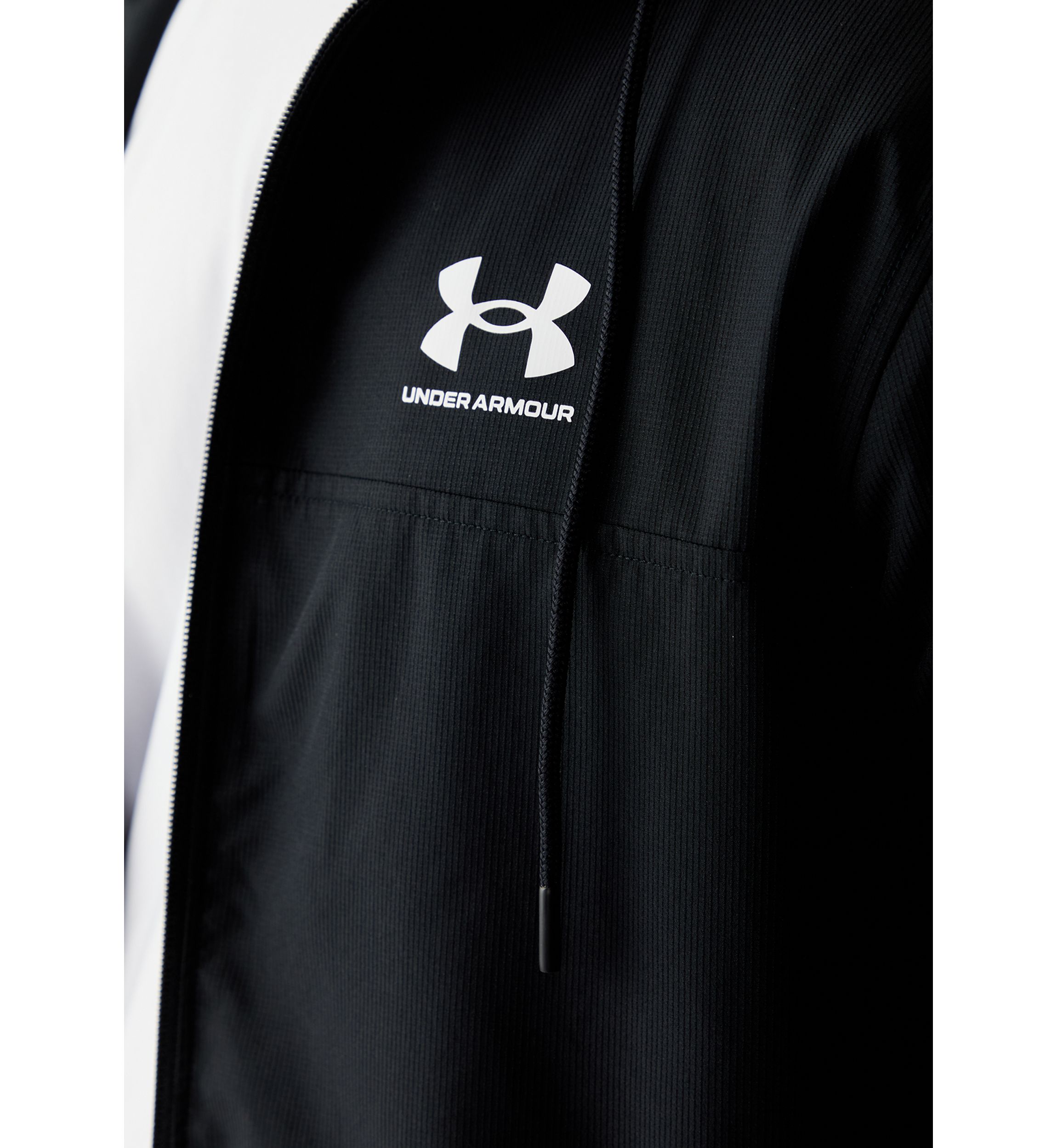 Rival Woven Windbreaker 