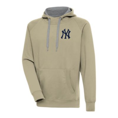 Antigua Men's MLB New York Yankees Victory Pullover Hoodie