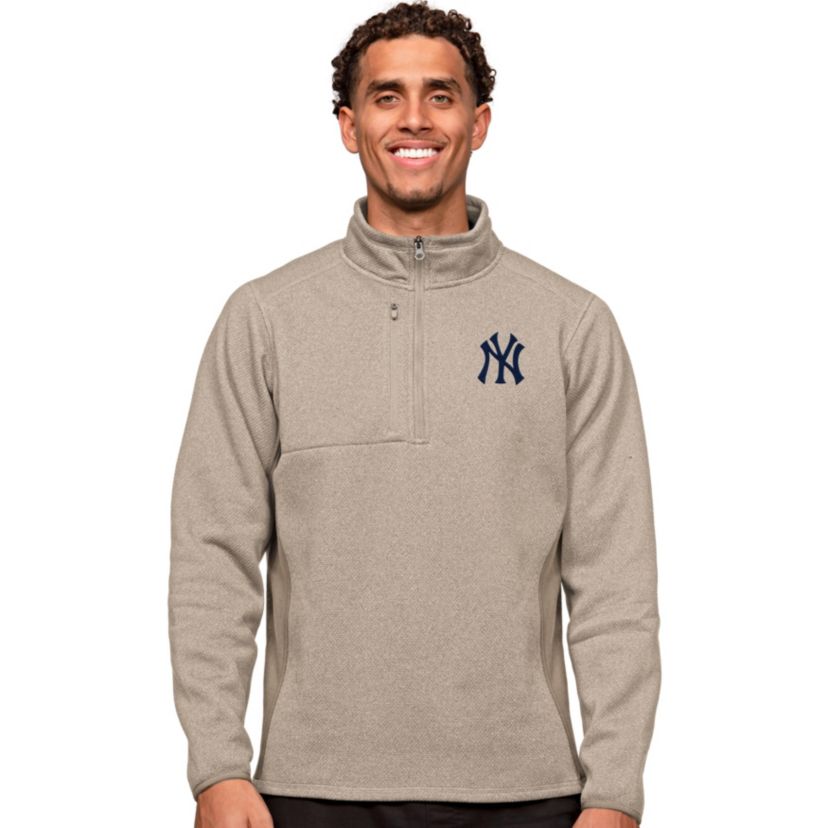 MLB ed New York Yankees Course Quarter-Zip Pullover Top