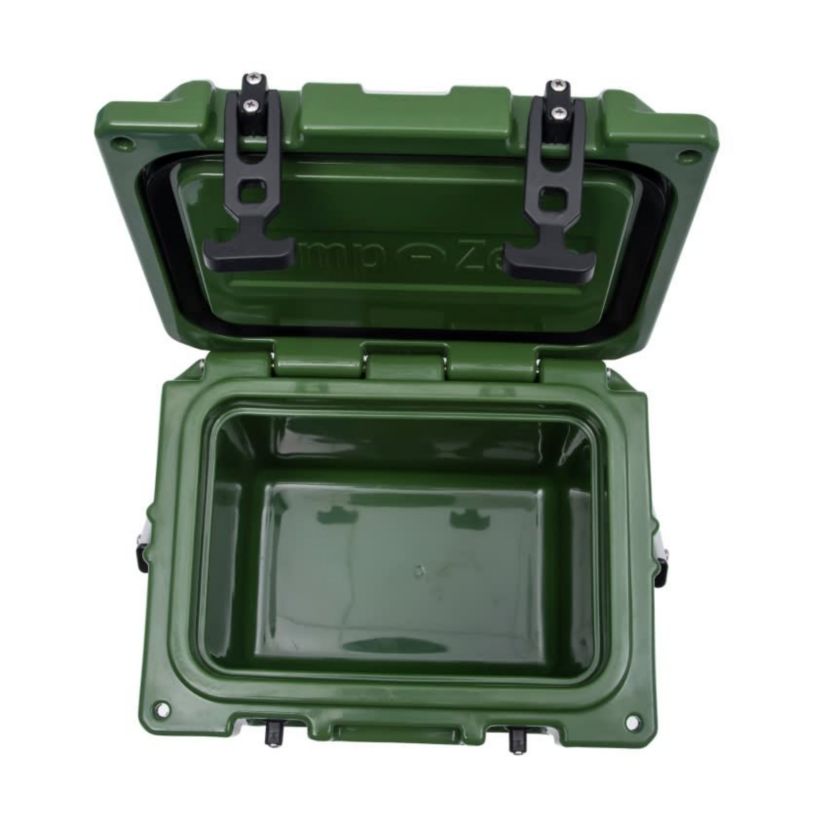 10.6 Quart Premium Cooler With Aluminum Handle