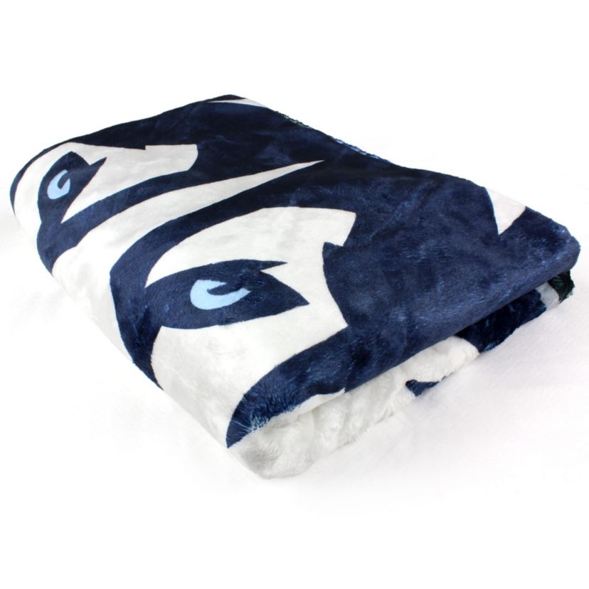 Connecticut Huskies NCAA UConn Huskies Sublimated Soft Throw Blanket