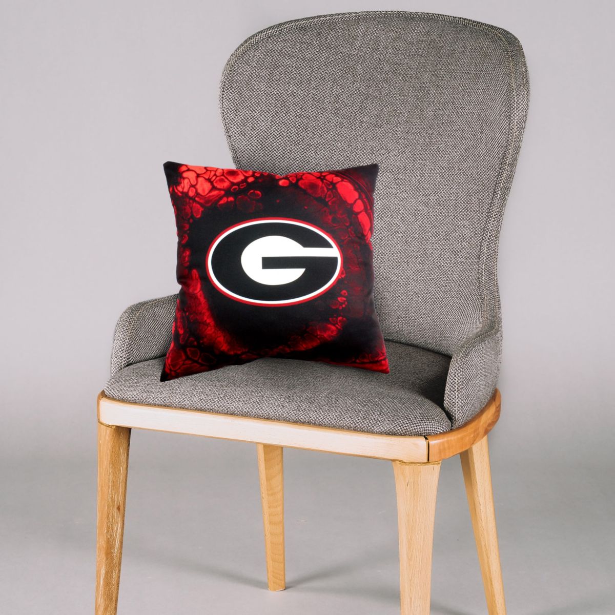 NCAA Georgia Bulldogs 2 Sided Color Swept Decorative Pillow